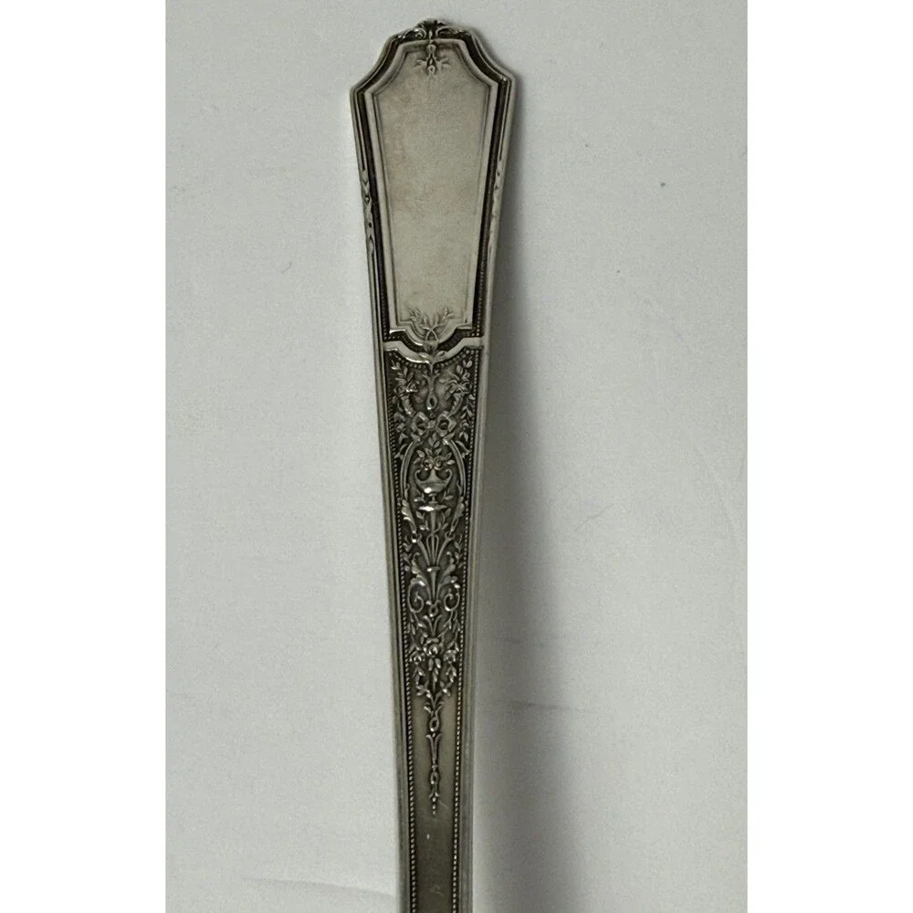 1847 Rogers‎ Bros 1924 Ancestral Meat Serving Fork Antique Victorian Silverplate
